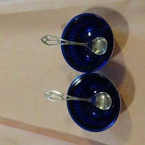 Vintage/antique set of 2 sterling silver salt cellars, liners & spoons